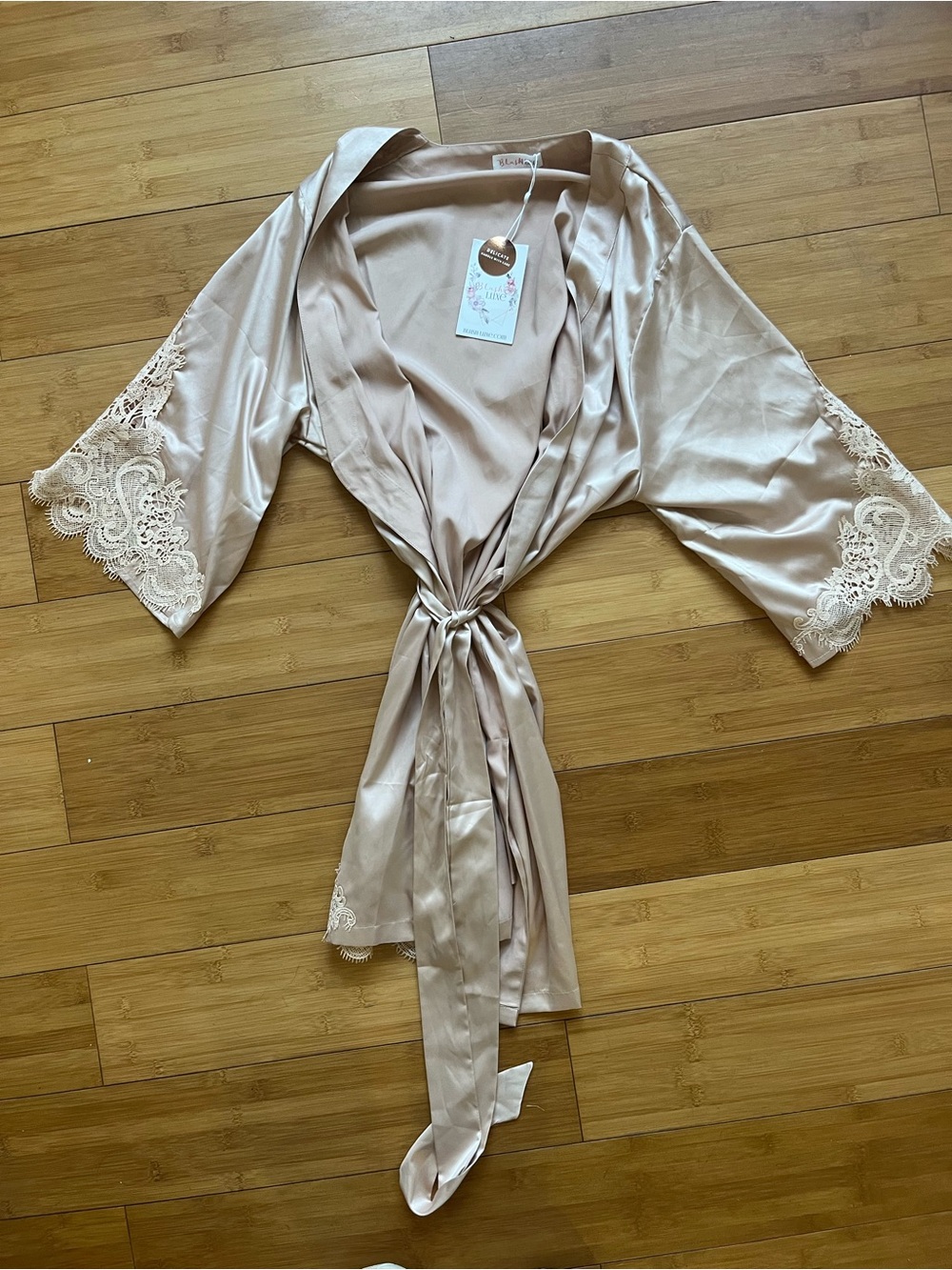 Blush Satin Lace-Trim Robe in Champagne Blush